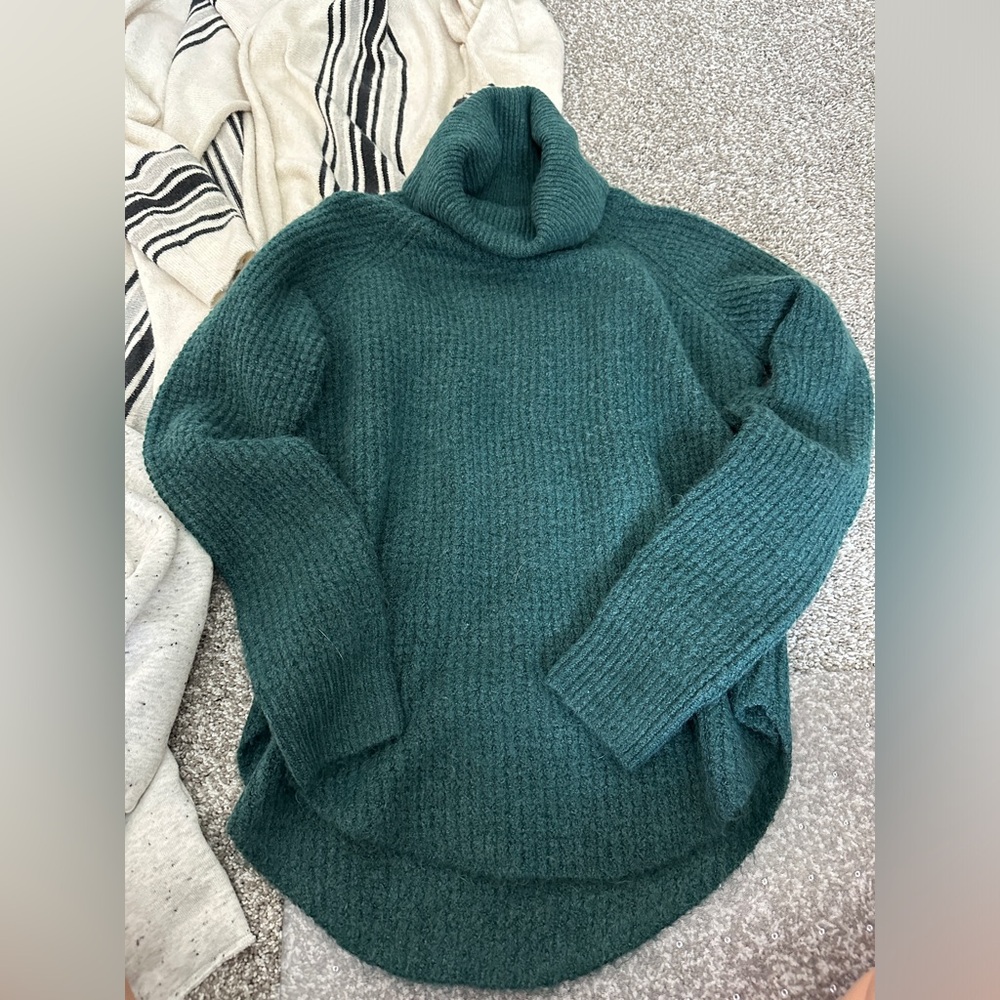 KUHL Turtleneck Sweater